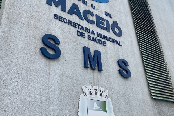 Sindsaúde cobra complemento salarial de auxiliares e técnicos de enfermagem