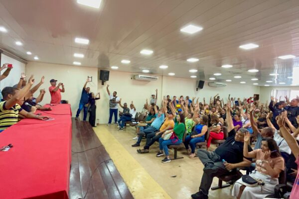 Servidores públicos de Maceió aprovam reajuste de 5% para 2025